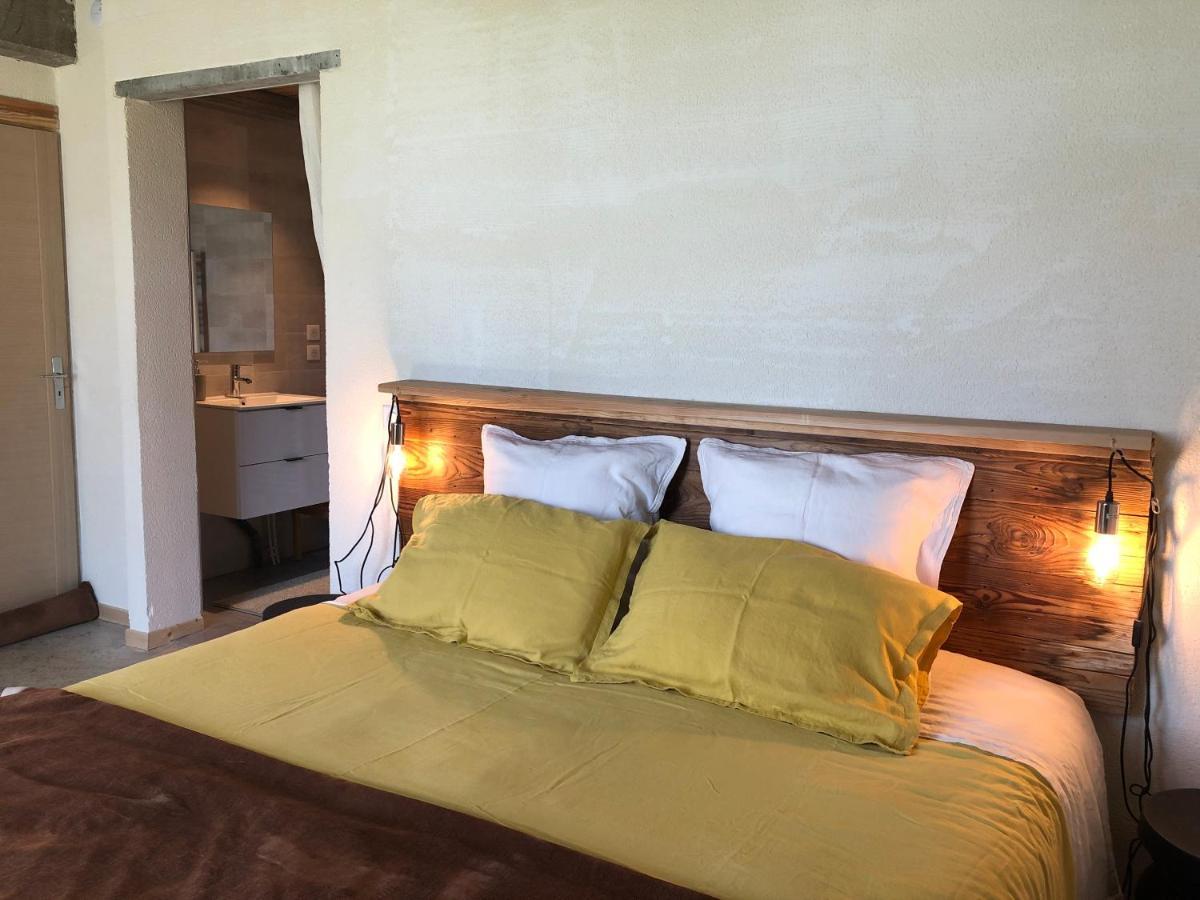Cote Tiretaine Bed & Breakfast Orcines Exterior photo